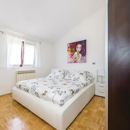 Дом отдыха Five Bedroom Holiday In Biograd Биоград-на-Мору
